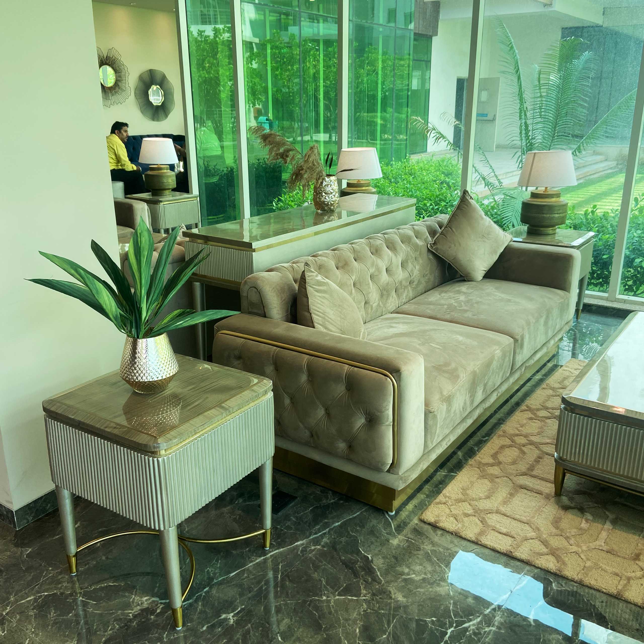 KTA_Tropicana_Interior_2560X2560_1